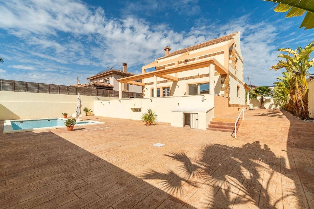6 chambre Villa/Maison à vendre à Aguas Nuevas avec piscine garage - 750 000 € (Ref: 9931740)
