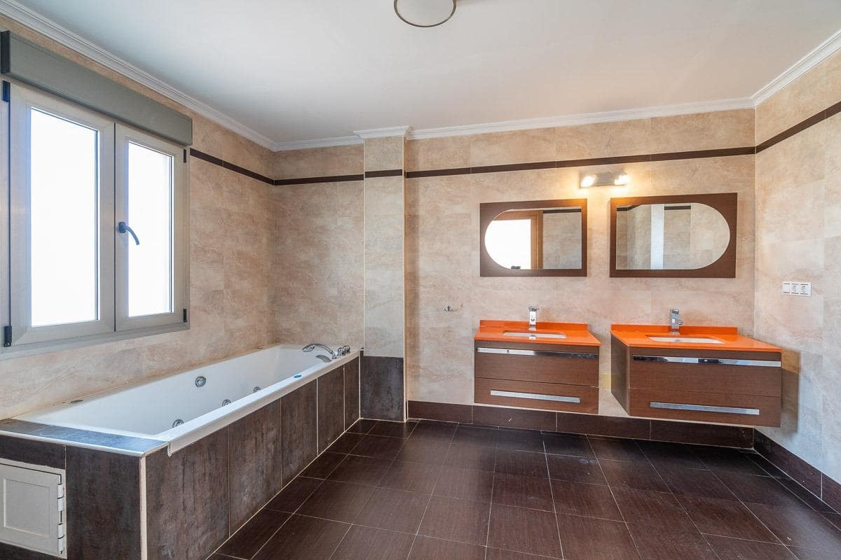 6 chambre Villa/Maison à vendre à Aguas Nuevas avec piscine garage - 750 000 € (Ref: 9931740)