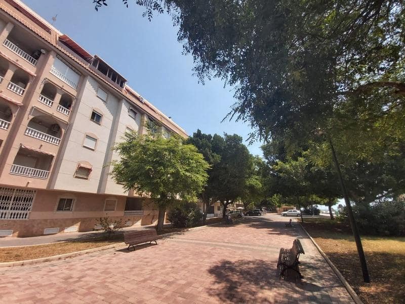 3 soveværelse Lejlighed til salg i Torrevieja - € 167.900 (Ref: 9968363)