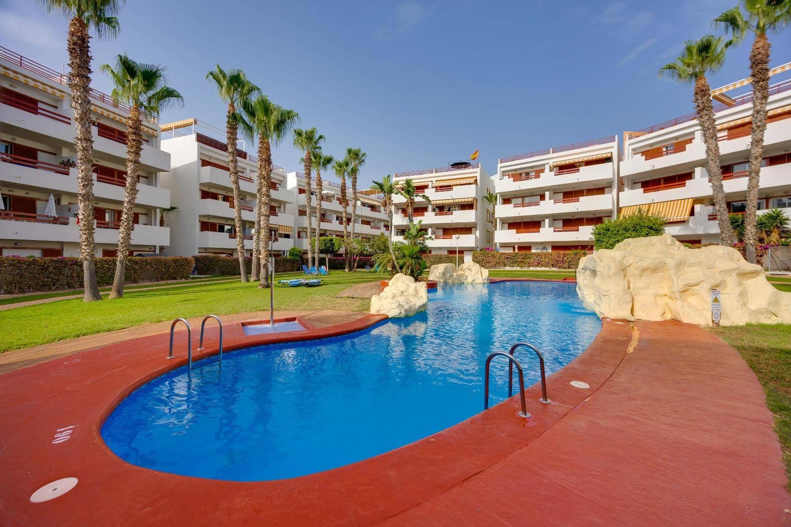 4 soverom Leilighet til salgs i Playa Flamenca med svømmebasseng garasje - € 194 969 (Ref: 9979852)