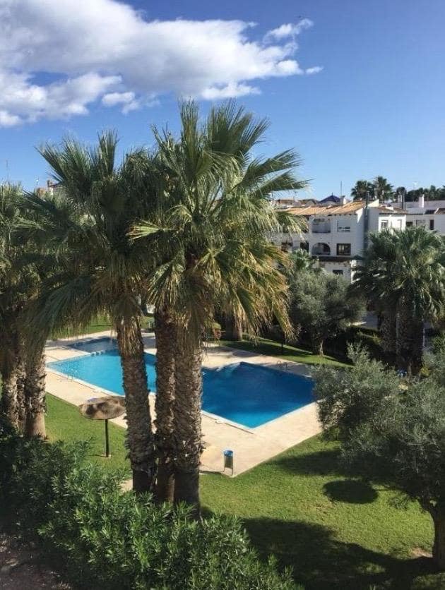 Bungalow de 2 habitaciones en Villamartin en venta - 190.000 € (Ref: 9986988)