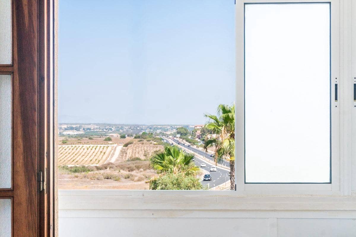 1 Zimmer Apartment zu verkaufen in Torrevieja - 132.000 € (Ref: 9995862)