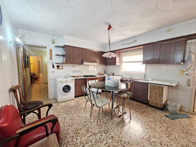 7 soveværelse Erhverv til salg i Centro, Torrevieja - € 529.900 (Ref: 9998939)