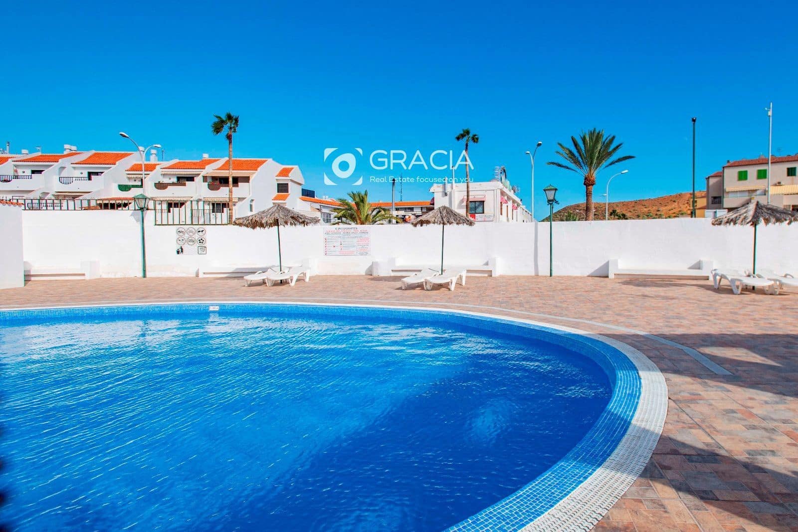 2 slaapkamer Flat te koop in Costa del Silencio met zwembad - € 249.000 (Ref: 10133530)
