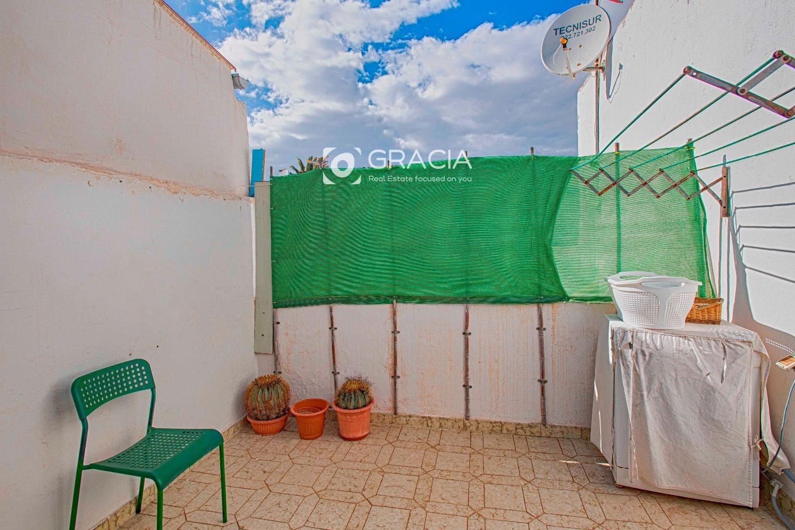 2 slaapkamer Flat te koop in Costa del Silencio met zwembad - € 249.000 (Ref: 10133530)