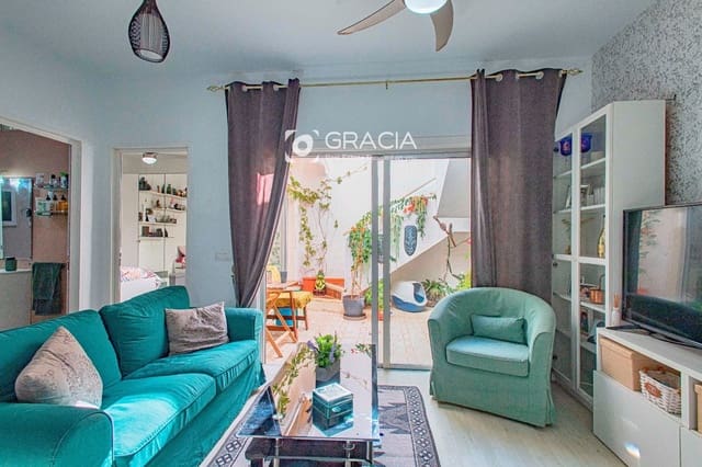 2 slaapkamer Flat te koop in Costa del Silencio, Arona met zwembad - € 249.000 (Ref: 10133530)