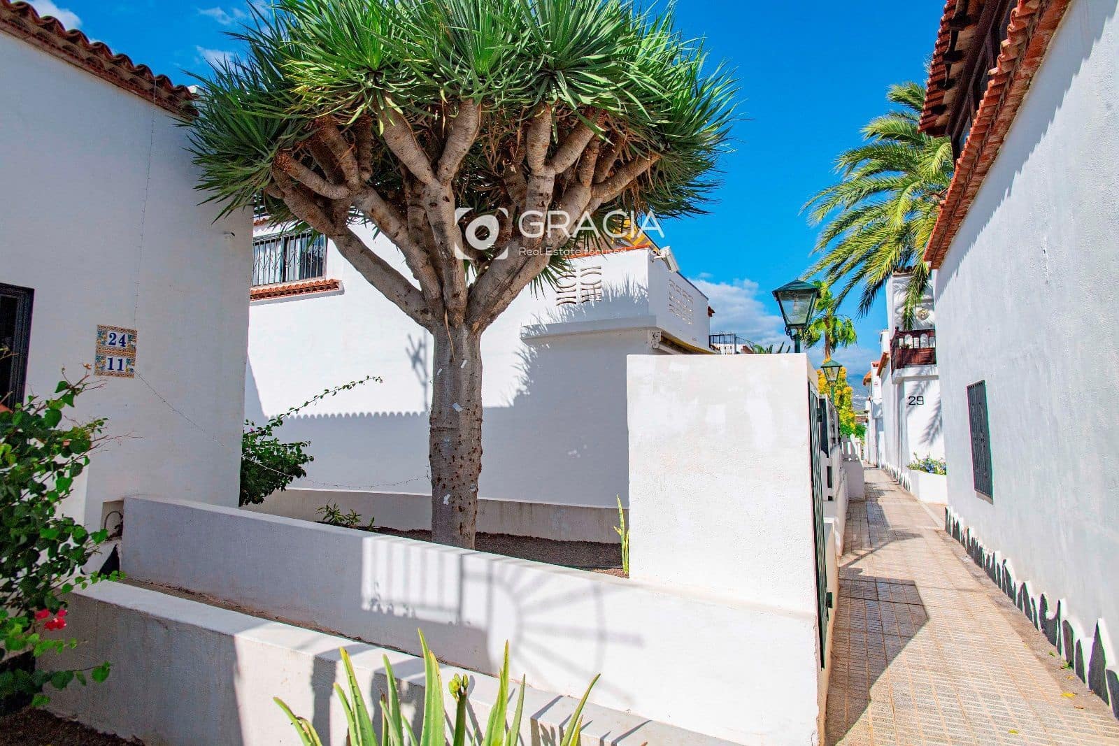 2 slaapkamer Flat te koop in Costa del Silencio met zwembad - € 249.000 (Ref: 10133530)
