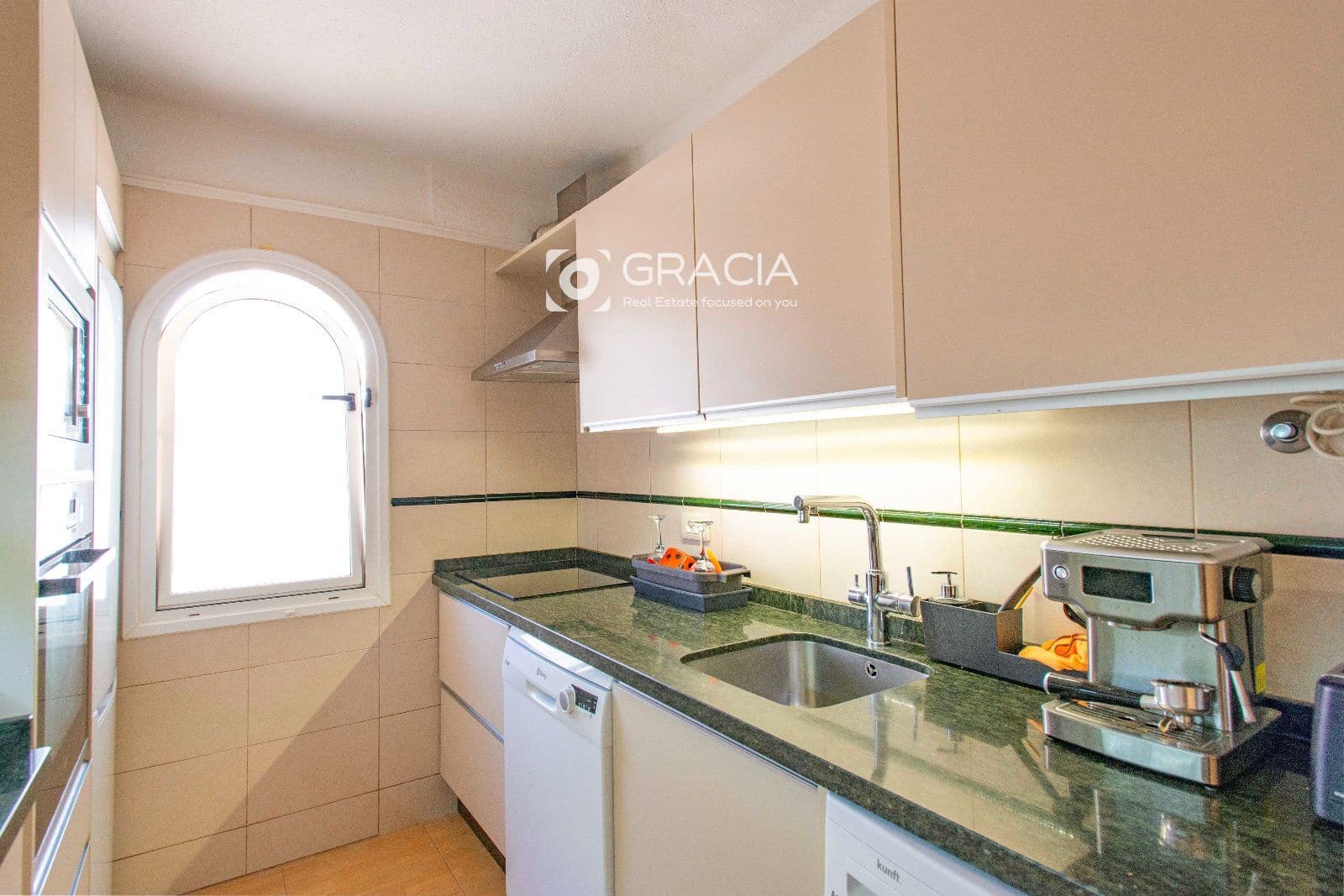 1 slaapkamer Flat te koop in Costa Adeje met zwembad - € 355.000 (Ref: 10133536)