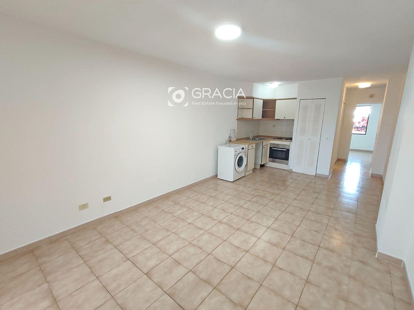 1 soverom Leilighet til salgs i Los Cristianos med svømmebasseng - € 235 000 (Ref: 10133539)