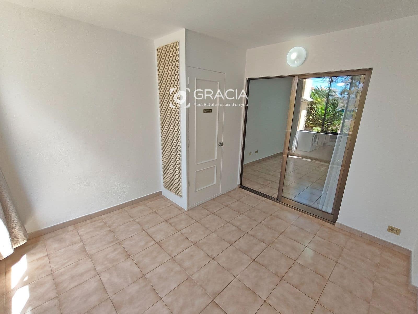 1 soverom Leilighet til salgs i Los Cristianos med svømmebasseng - € 235 000 (Ref: 10133539)