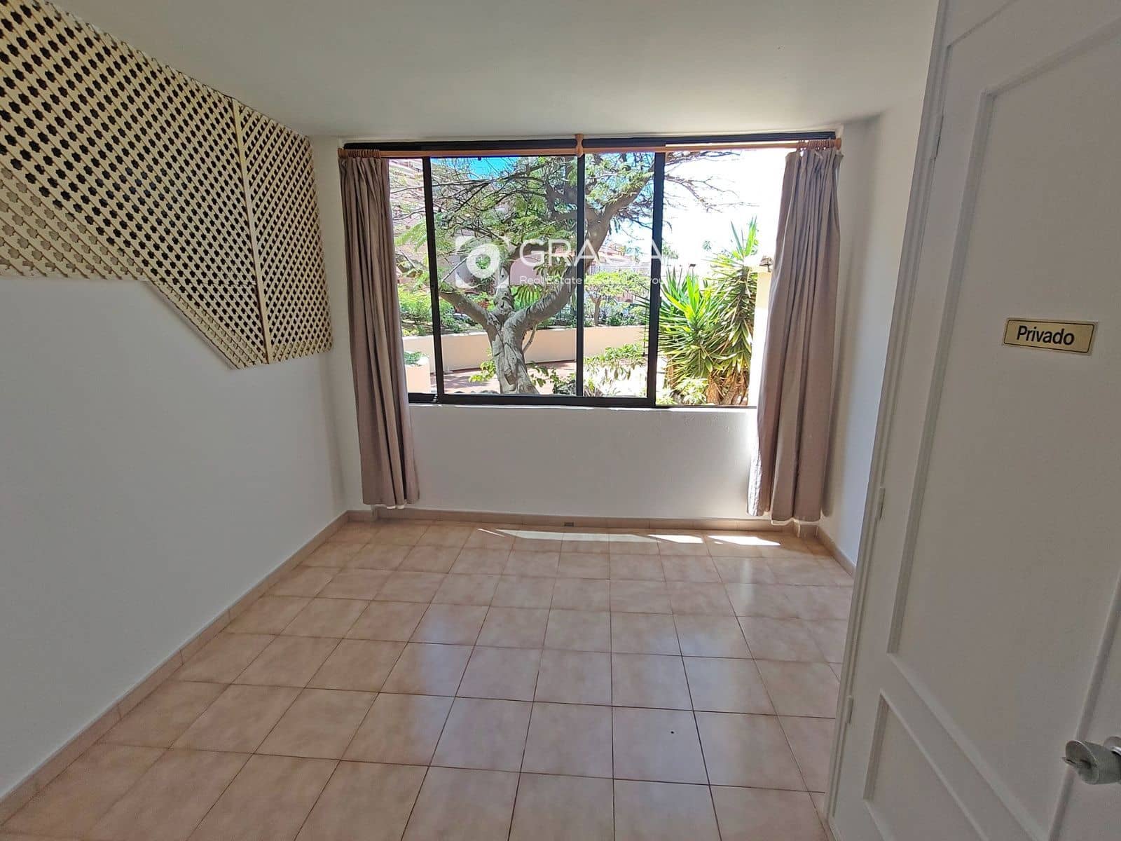 1 soverom Leilighet til salgs i Los Cristianos med svømmebasseng - € 235 000 (Ref: 10133539)