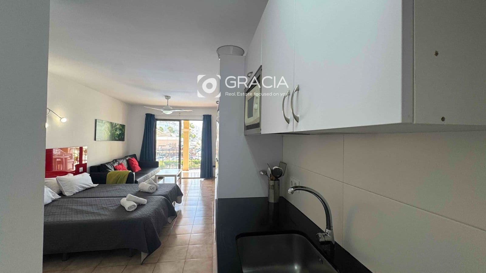 Lejlighed til salg i Los Cristianos med swimmingpool garage - € 235.000 (Ref: 10133544)