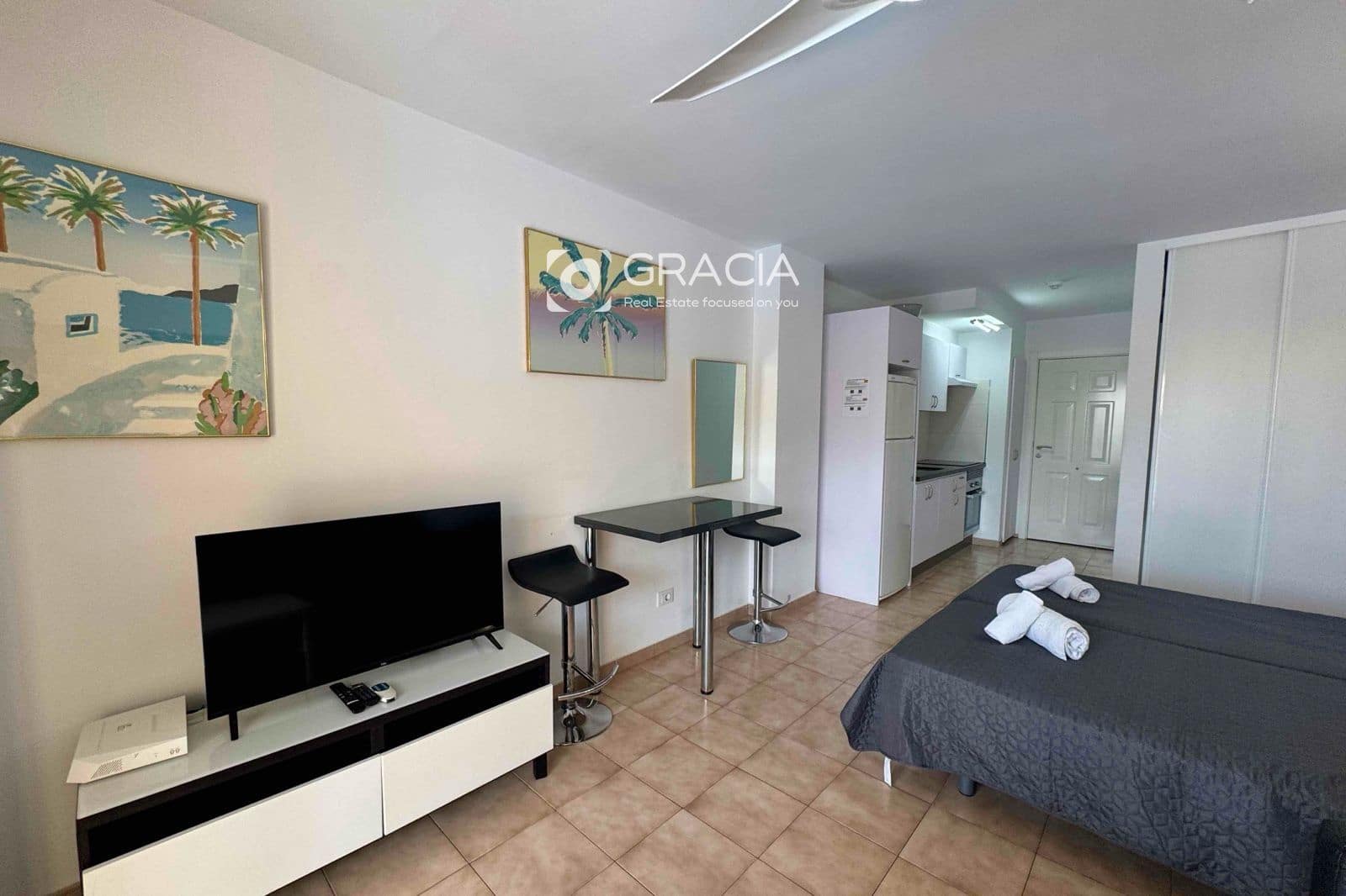 Lejlighed til salg i Los Cristianos med swimmingpool garage - € 235.000 (Ref: 10133544)