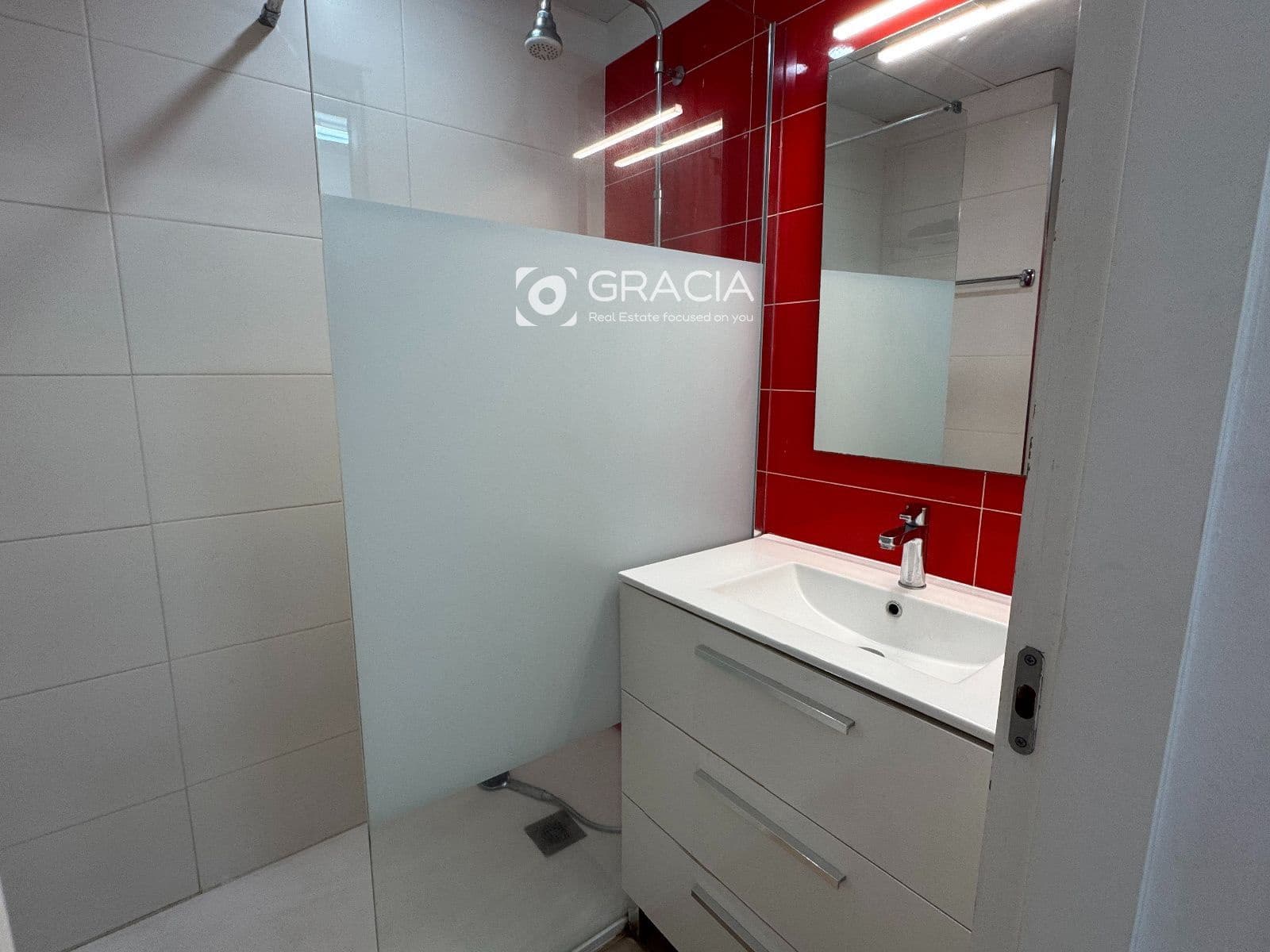 Lejlighed til salg i Los Cristianos med swimmingpool garage - € 235.000 (Ref: 10133544)
