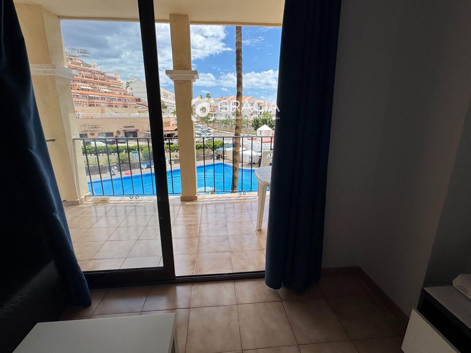 Lejlighed til salg i Los Cristianos med swimmingpool garage - € 235.000 (Ref: 10133544)