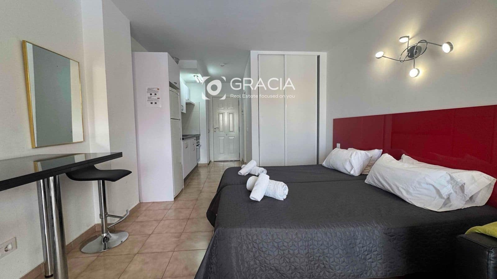 Lejlighed til salg i Los Cristianos med swimmingpool garage - € 235.000 (Ref: 10133544)