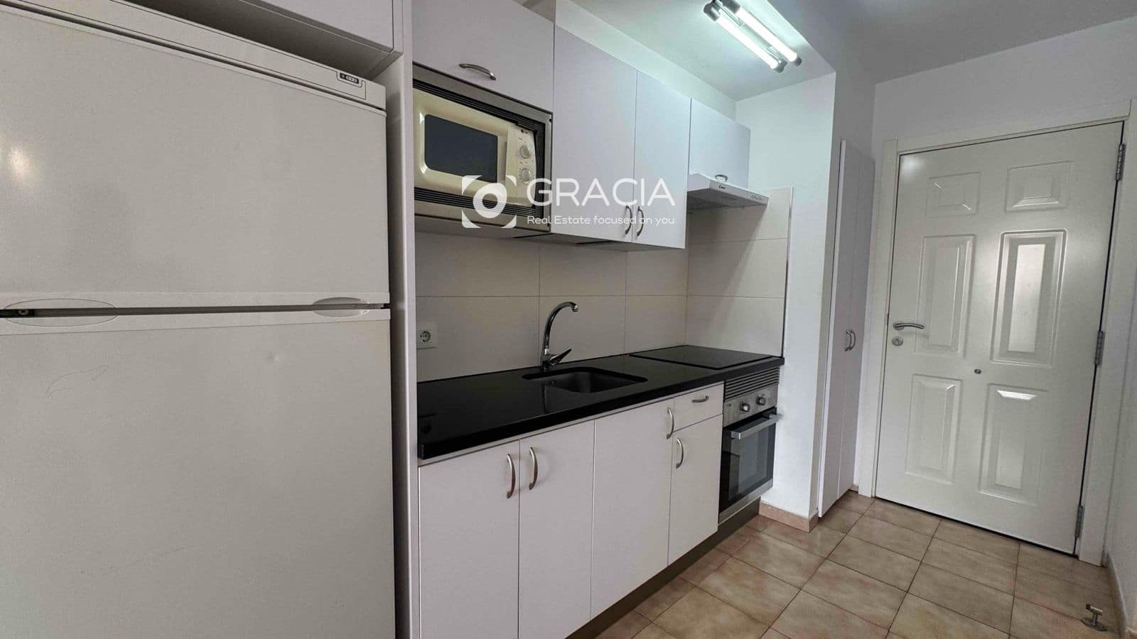 Lejlighed til salg i Los Cristianos med swimmingpool garage - € 235.000 (Ref: 10133544)