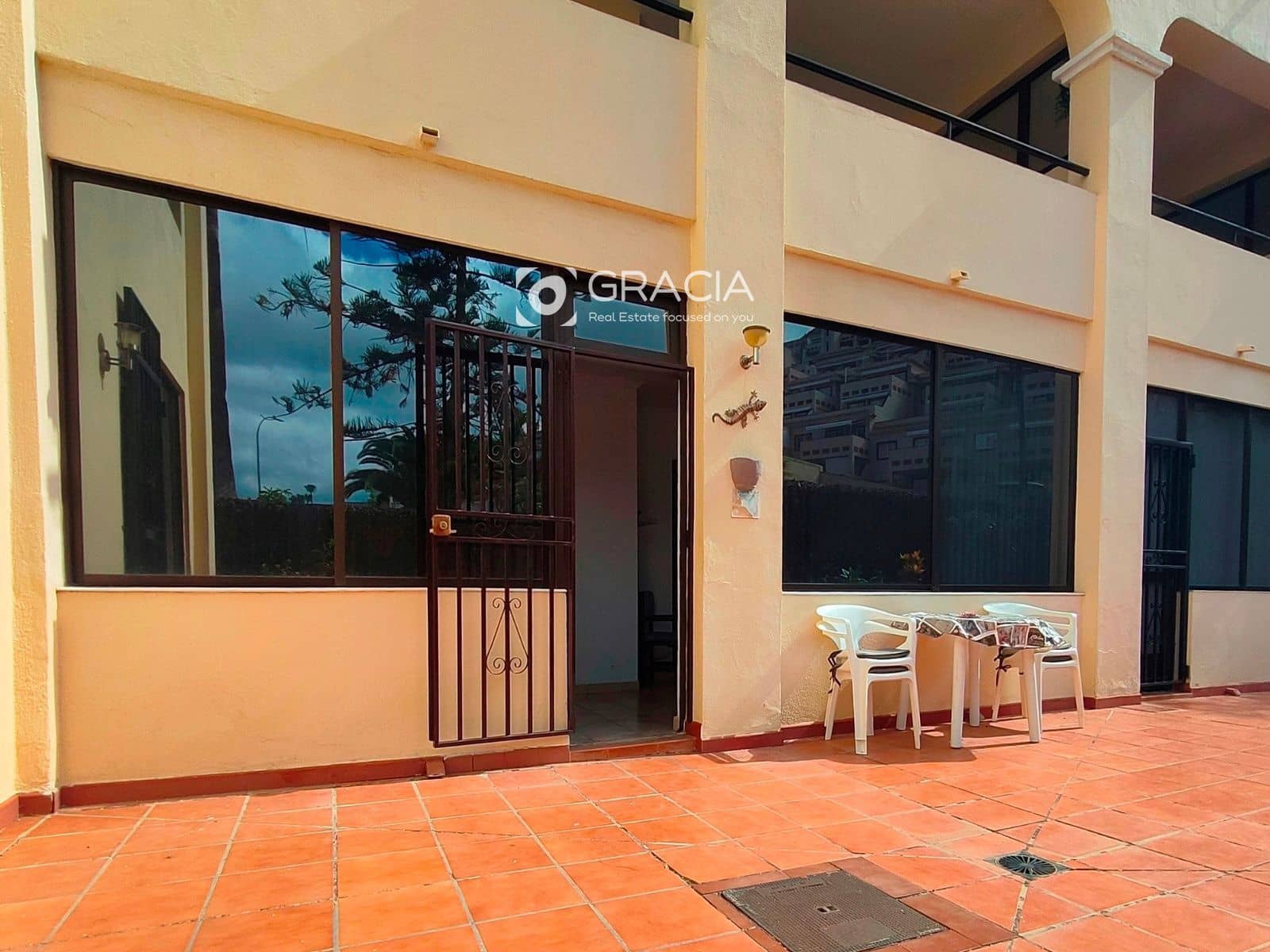 2 quarto Apartamento para venda em Los Cristianos com piscina - 325 000 € (Ref: 10133545)