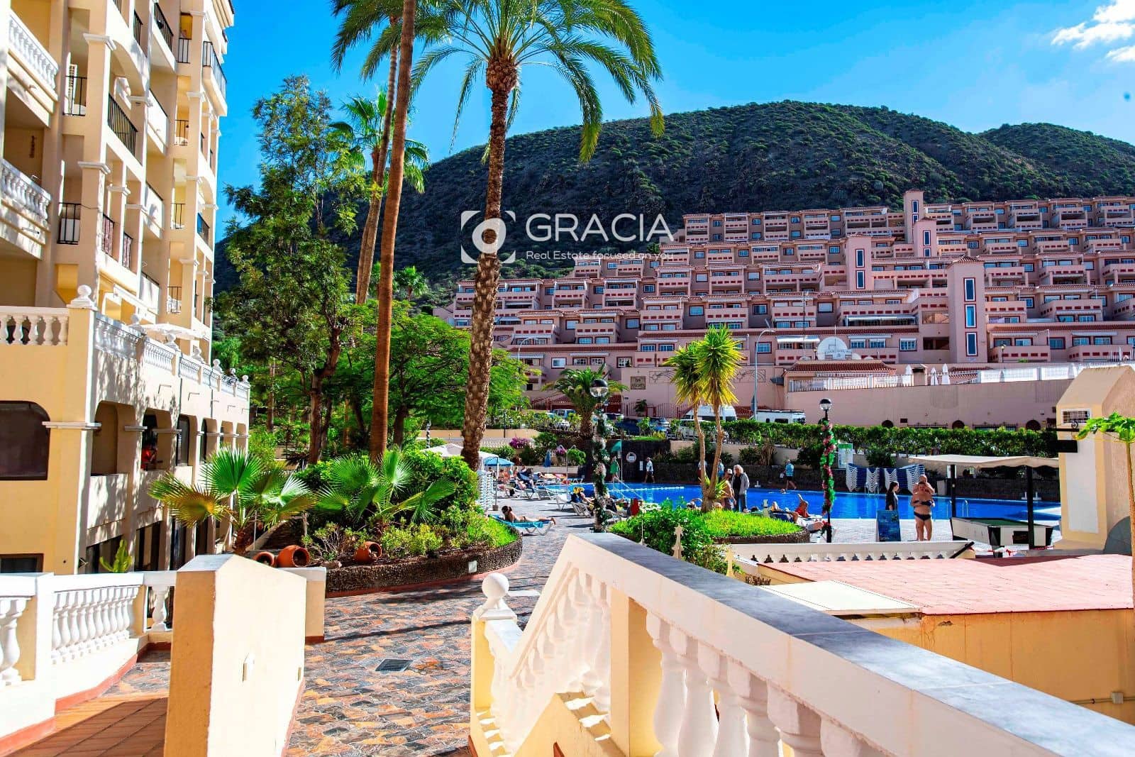 2 quarto Apartamento para venda em Los Cristianos com piscina - 325 000 € (Ref: 10133545)