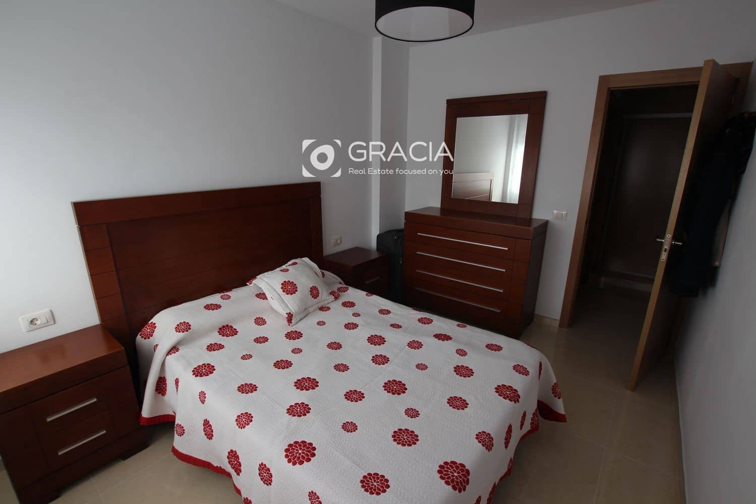 3 bedroom Flat for sale in La Camella with garage - € 294,000 (Ref: 10150209)