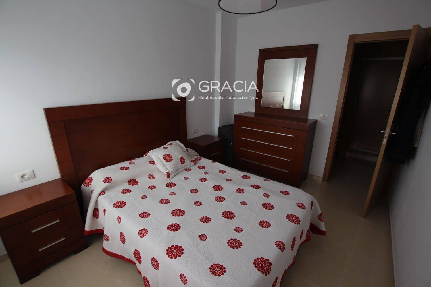 3 bedroom Flat for sale in La Camella with garage - € 294,000 (Ref: 10150209)