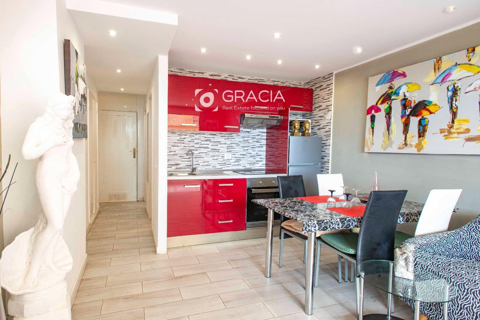 1 slaapkamer Flat te koop in Playa de las Americas met zwembad - € 269.000 (Ref: 10153236)
