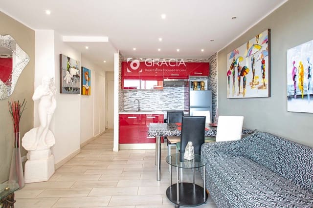 1 slaapkamer Flat te koop in Playa de las Americas, Arona met zwembad - € 269.000 (Ref: 10153236)
