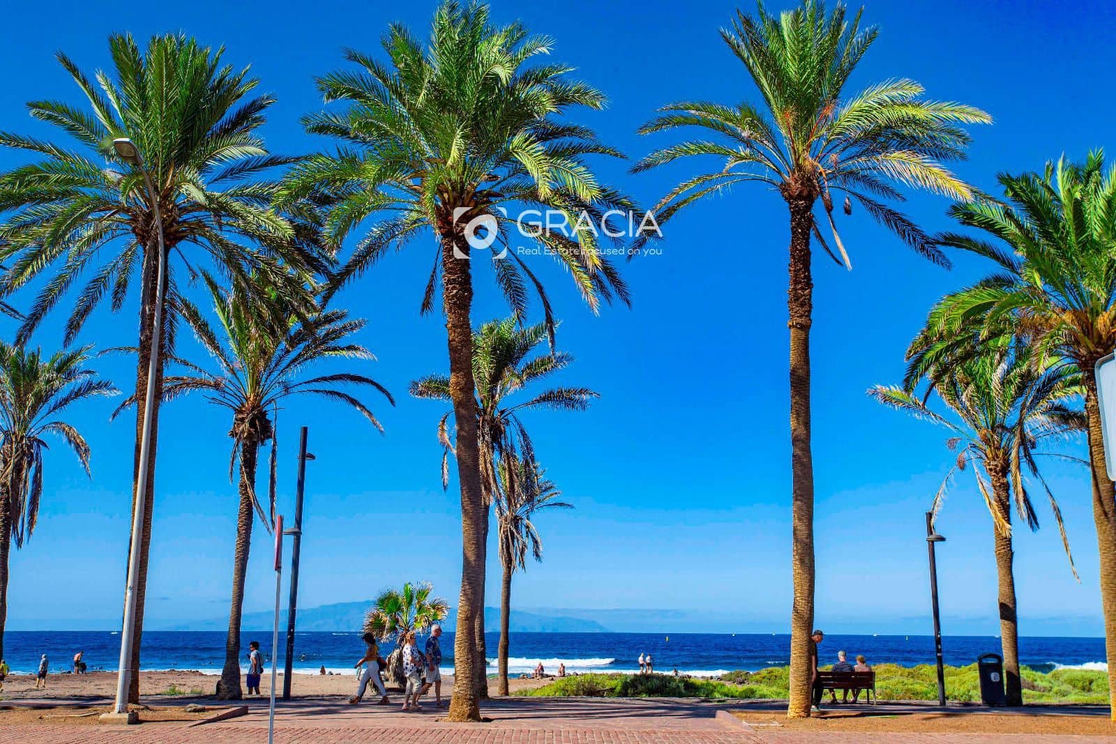 1 slaapkamer Flat te koop in Playa de las Americas met zwembad - € 269.000 (Ref: 10153236)