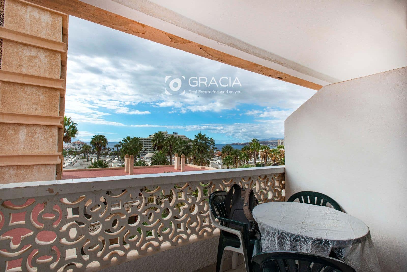 1 slaapkamer Flat te koop in Playa de las Americas met zwembad - € 269.000 (Ref: 10153236)
