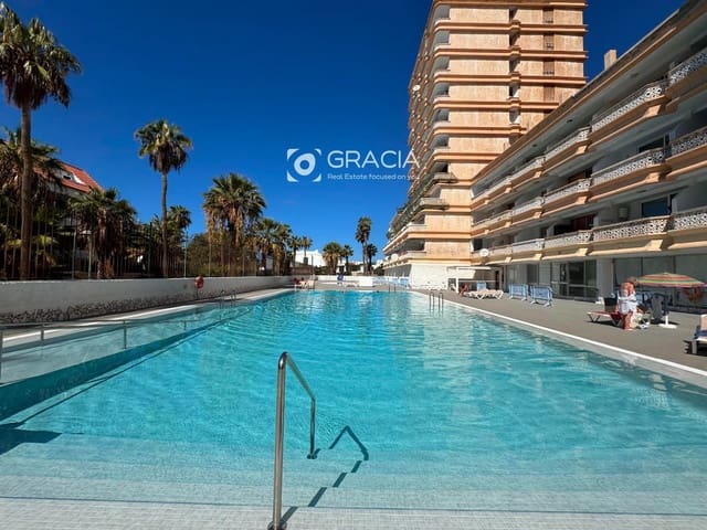 1 slaapkamer Flat te koop in Playa de las Americas, Arona met zwembad - € 269.000 (Ref: 10153236)