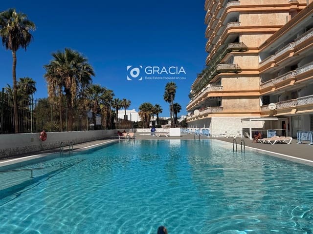 1 slaapkamer Flat te koop in Playa de las Americas, Arona met zwembad - € 269.000 (Ref: 10153236)