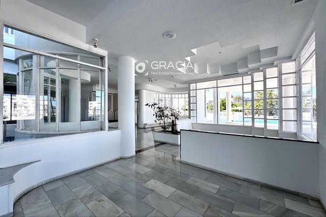 Piso de 1 habitación en Playa Paraiso, Adeje en venta con piscina - 269.000 € (Ref: 10154130)