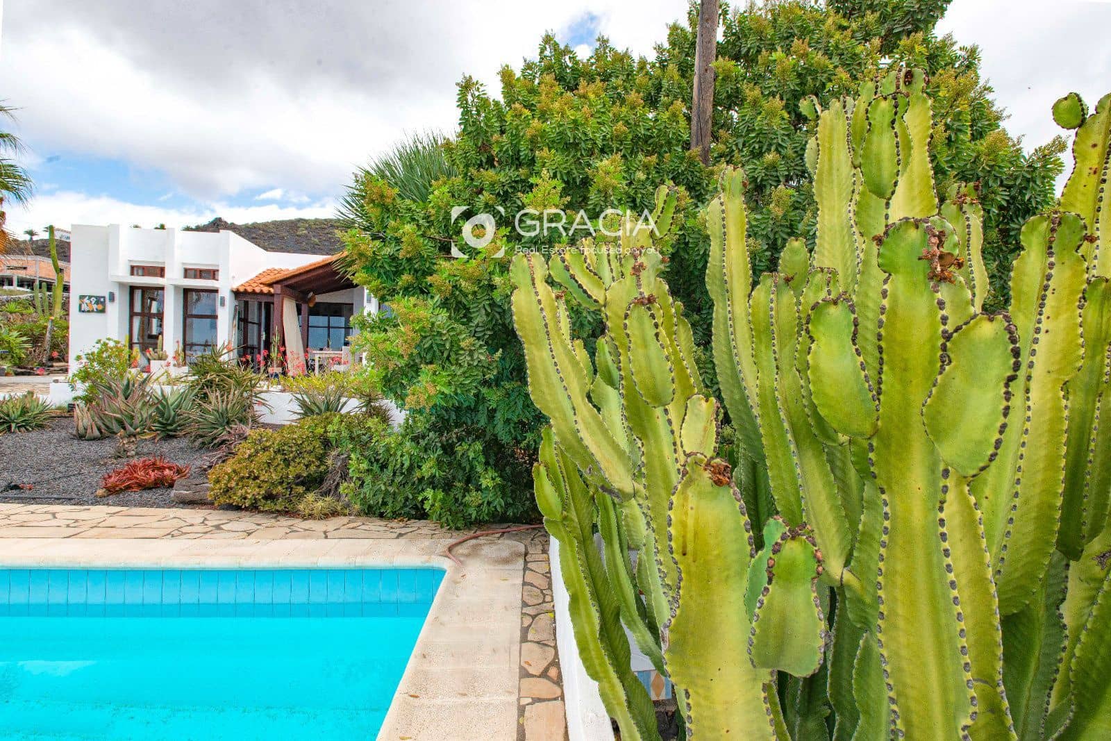 3 quarto Moradia para venda em Tazacorte com piscina - 820 000 € (Ref: 10161999)
