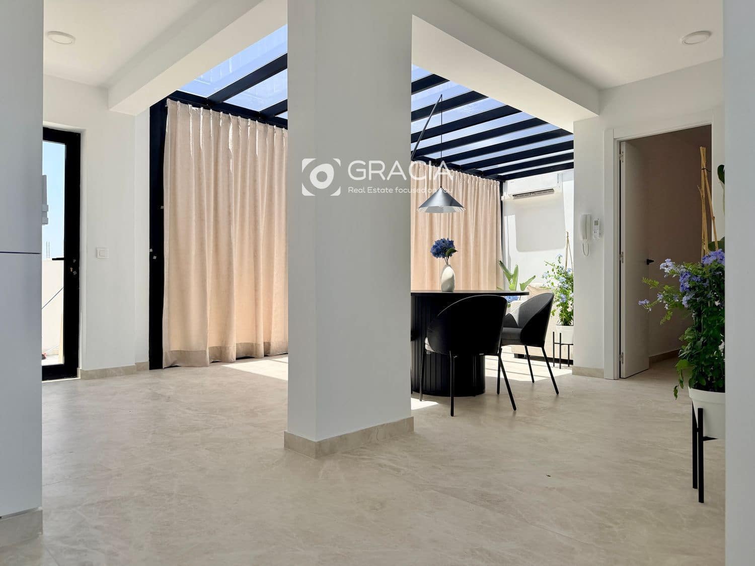 1 slaapkamer Penthouse te koop in Los Abrigos - € 459.000 (Ref: 10162052)