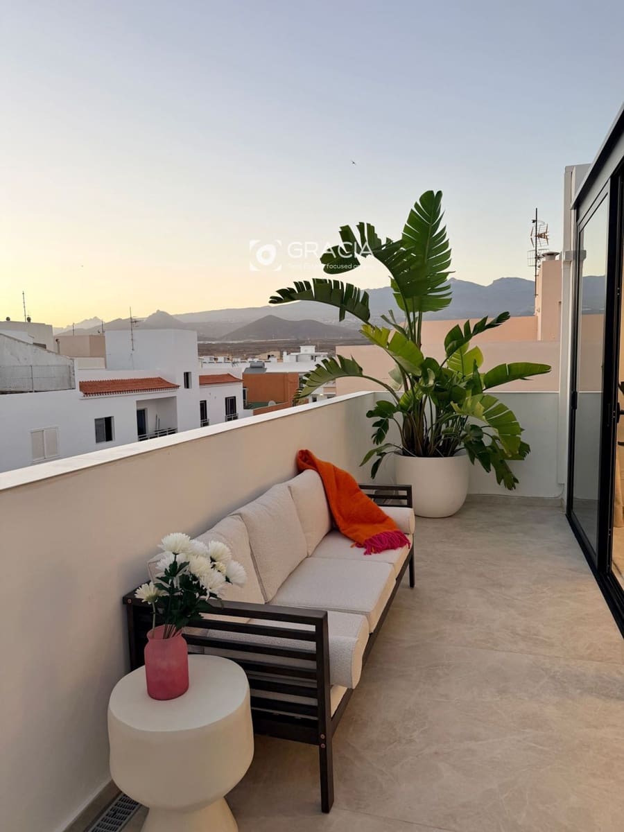 1 slaapkamer Penthouse te koop in Los Abrigos - € 459.000 (Ref: 10162052)