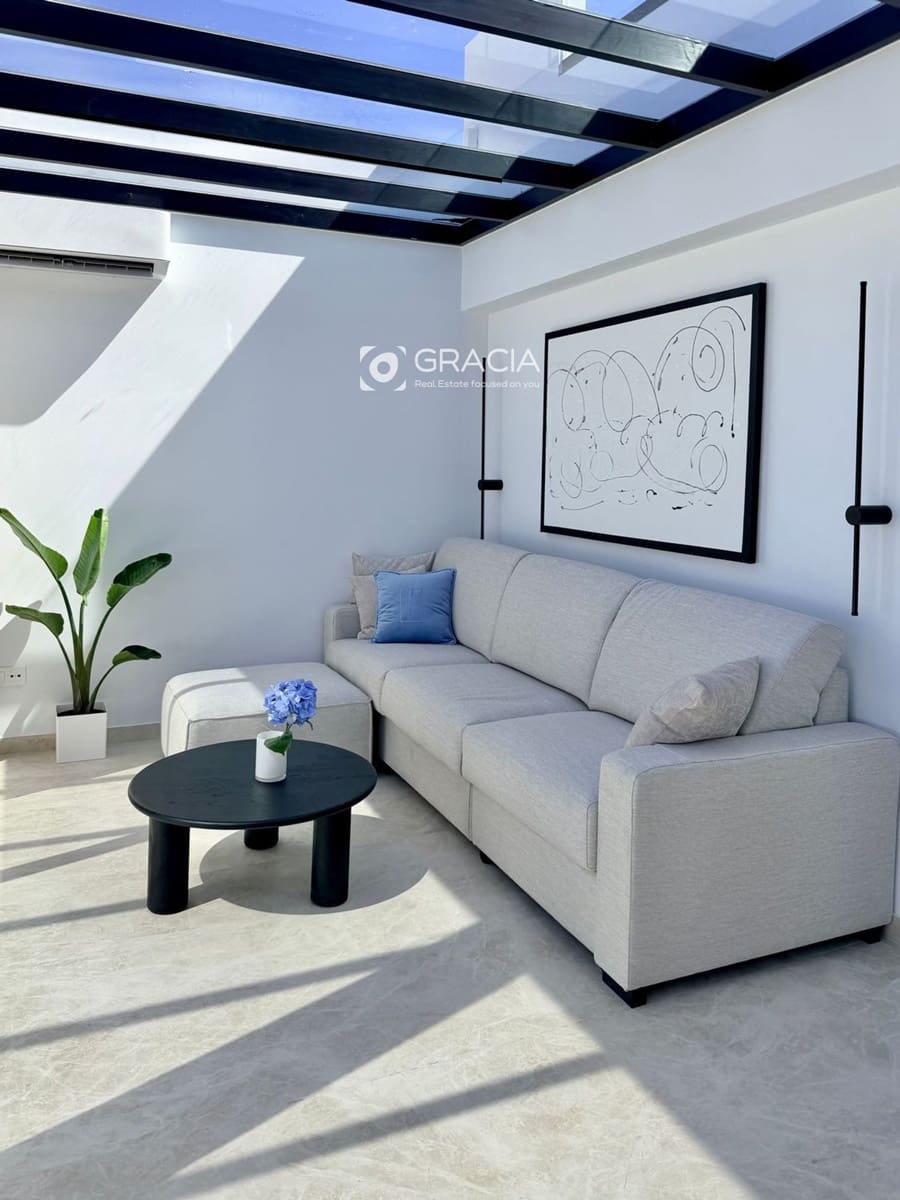 1 slaapkamer Penthouse te koop in Los Abrigos - € 459.000 (Ref: 10162052)