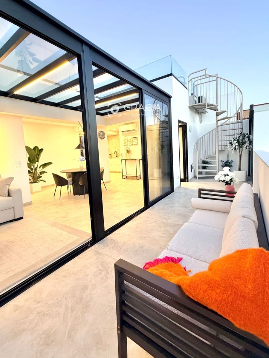 1 slaapkamer Penthouse te koop in Los Abrigos - € 459.000 (Ref: 10162052)