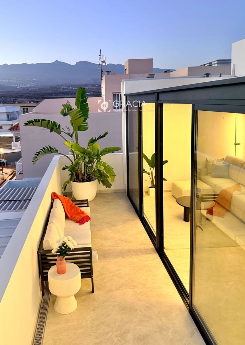 1 slaapkamer Penthouse te koop in Los Abrigos - € 459.000 (Ref: 10162052)