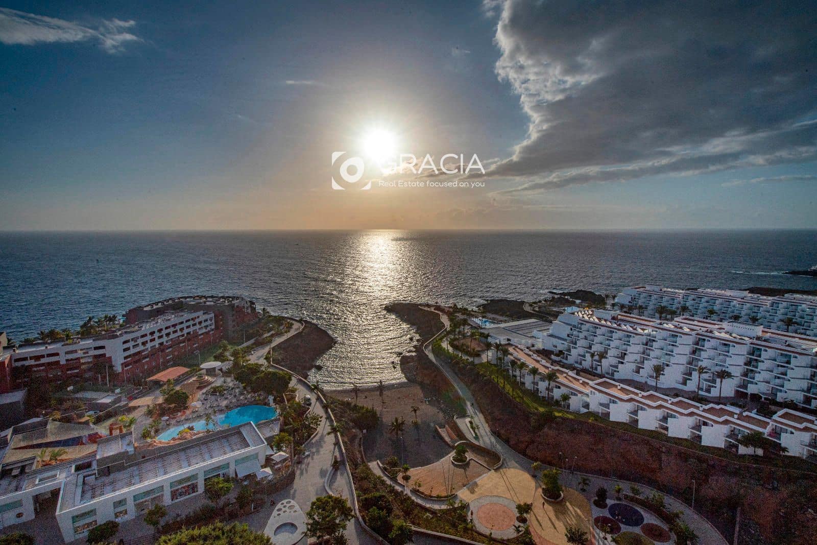 Apartamento para venda em Playa Paraiso com piscina - 225 000 € (Ref: 10172365)