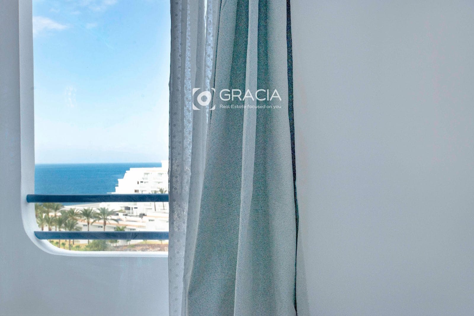 Apartamento para venda em Playa Paraiso com piscina - 225 000 € (Ref: 10172365)