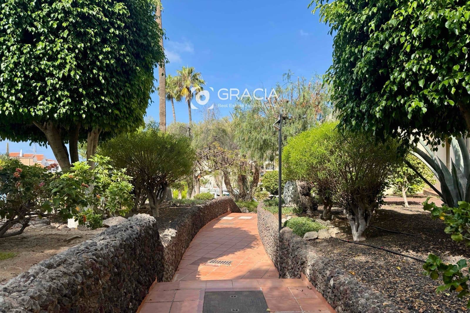 Lejlighed til salg i Los Cristianos med swimmingpool garage - € 204.900 (Ref: 10172366)