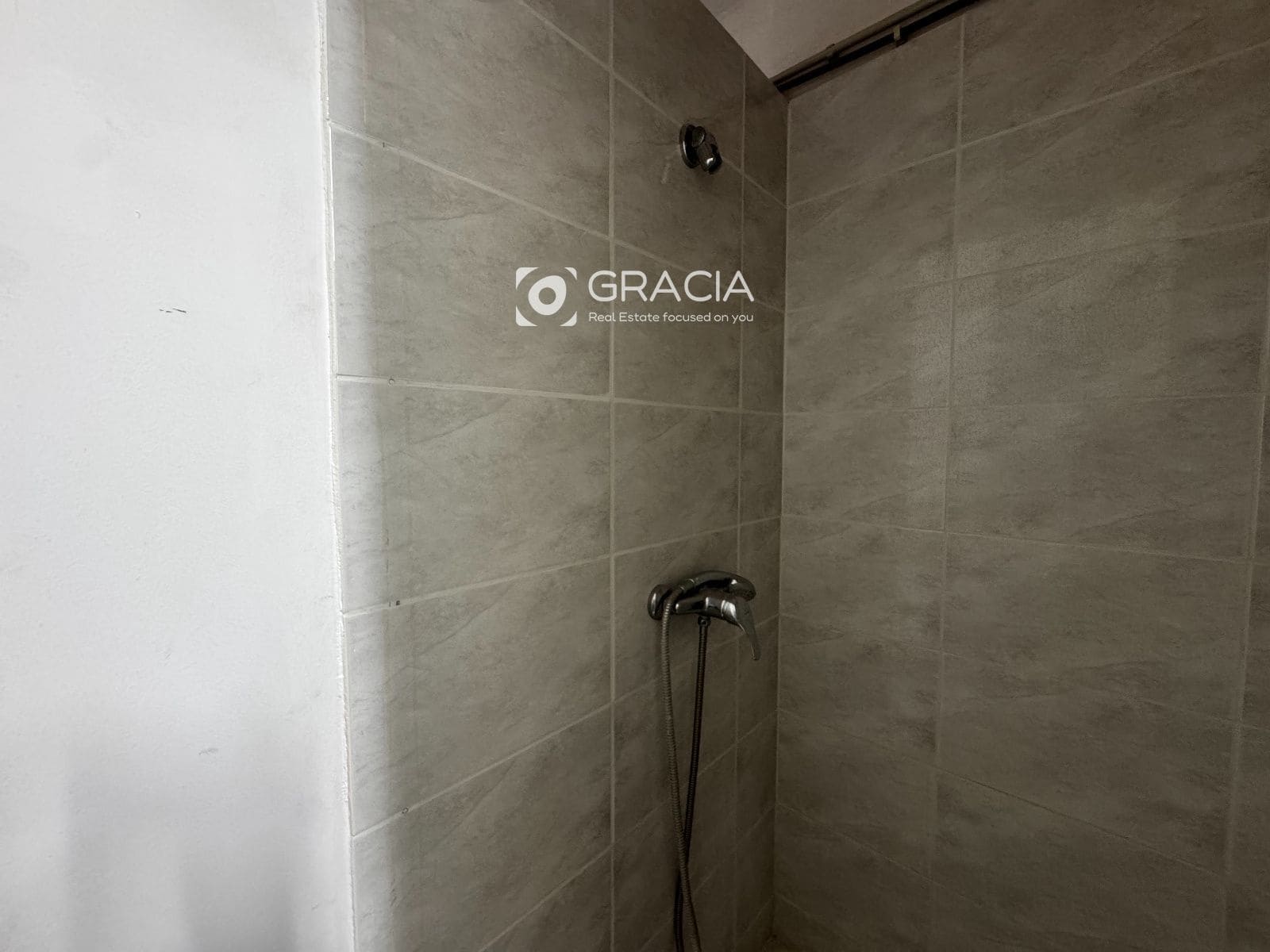 Commercieel te huur in Los Cristianos - € 1.100 (Ref: 10185968)