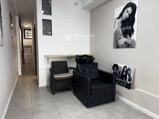 Commercieel te huur in Los Cristianos, Arona - € 1.100 (Ref: 10185968)