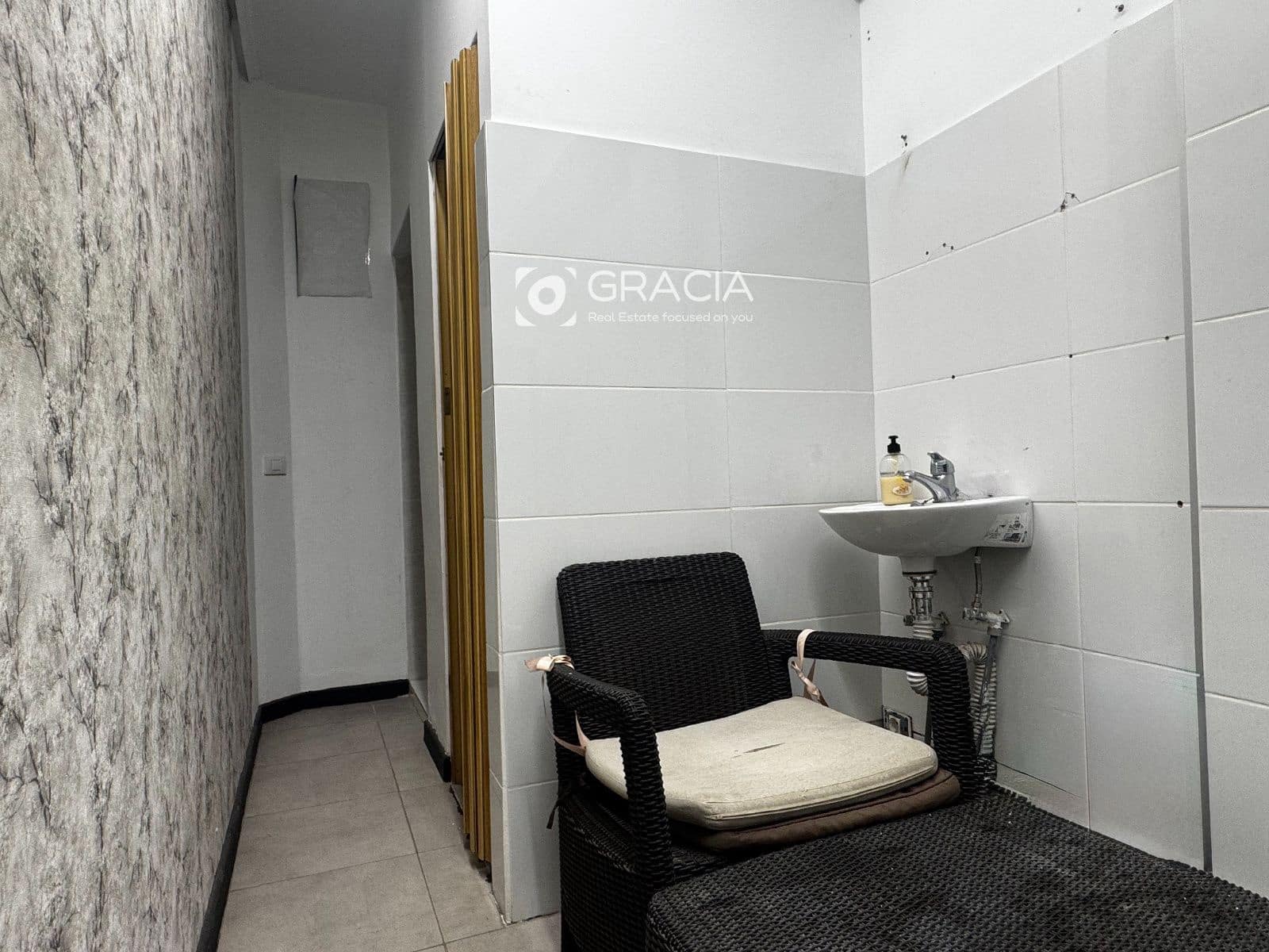 Commercieel te huur in Los Cristianos - € 1.100 (Ref: 10185968)