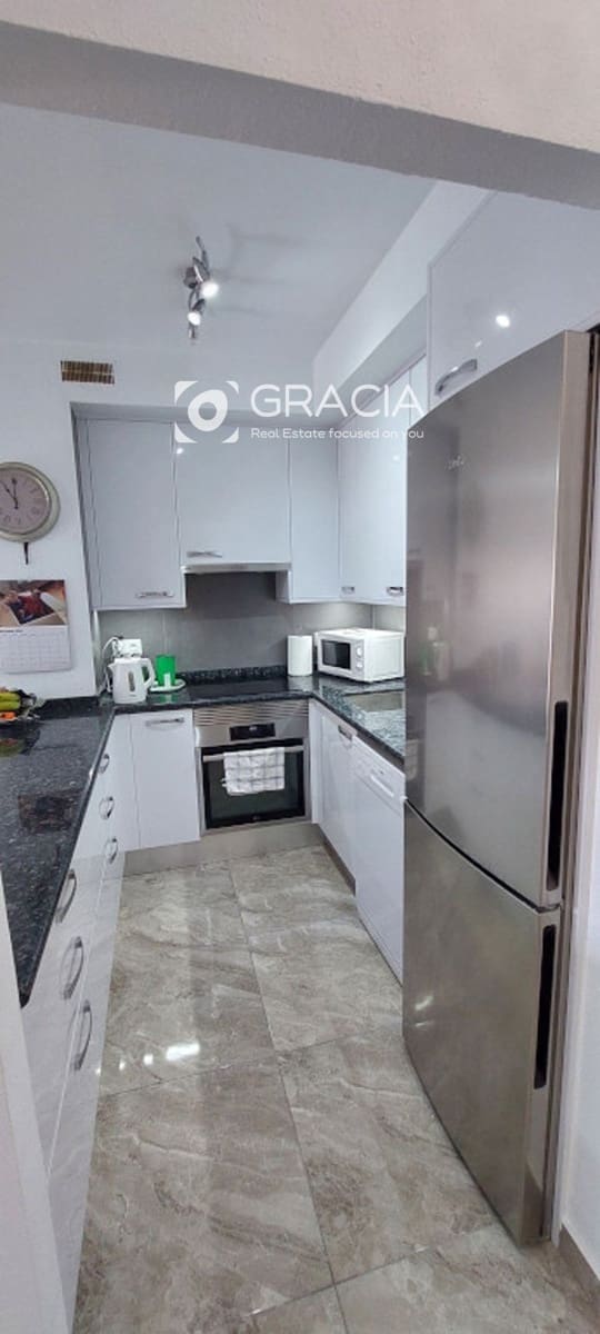 2 slaapkamer Flat te koop in Costa Adeje met zwembad garage - € 335.000 (Ref: 9552944)