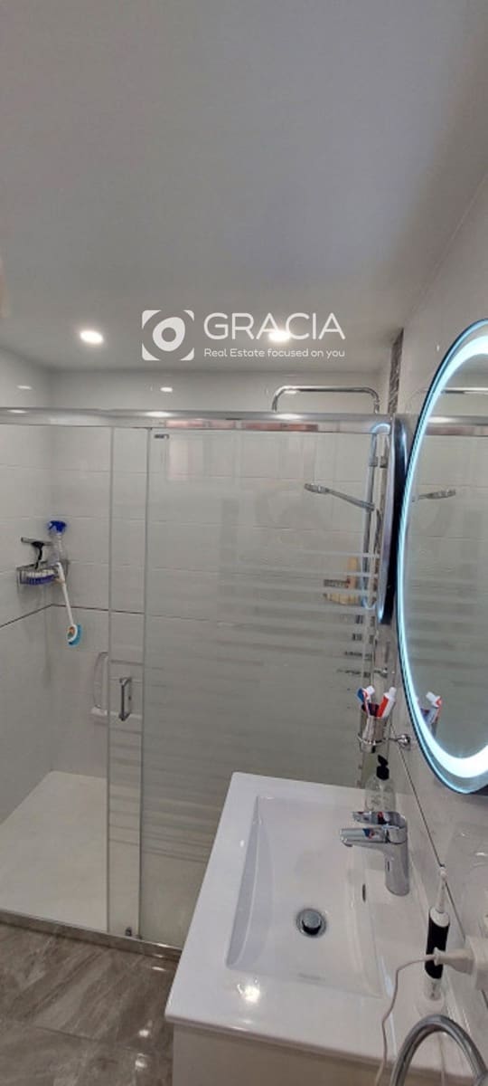 2 slaapkamer Flat te koop in Costa Adeje met zwembad garage - € 335.000 (Ref: 9552944)