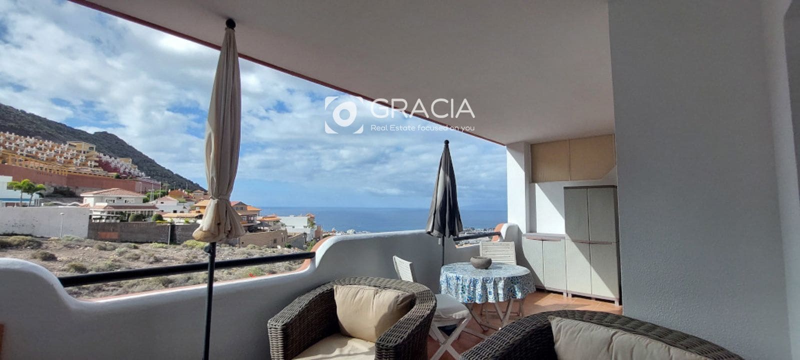 2 slaapkamer Flat te koop in Costa Adeje met zwembad garage - € 335.000 (Ref: 9552944)