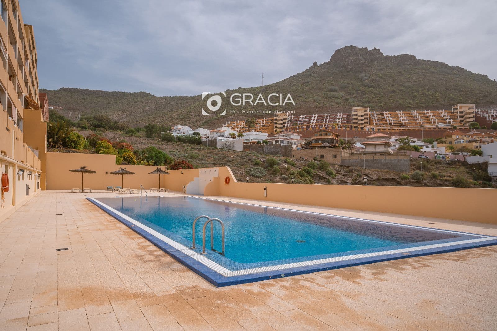 2 slaapkamer Flat te koop in Costa Adeje met zwembad garage - € 335.000 (Ref: 9552944)