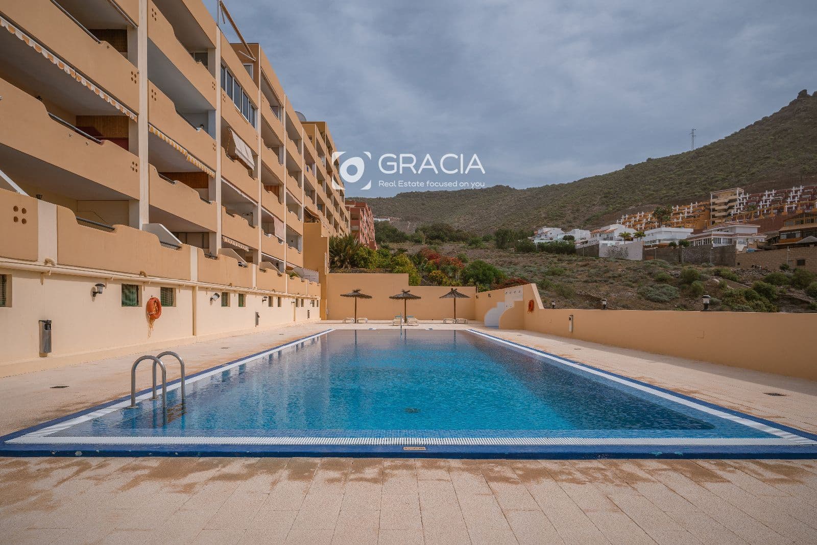 2 slaapkamer Flat te koop in Costa Adeje met zwembad garage - € 335.000 (Ref: 9552944)