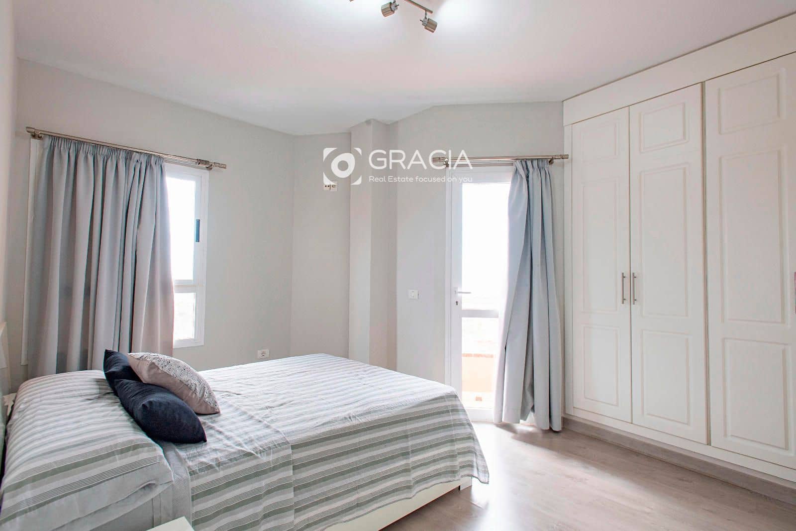 2 sovrum Lägenhet att hyra i Las Chafiras (San Miguel) med garage - 1 200 € (Ref: 9552945)